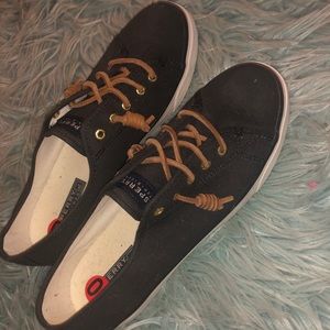 Sperry Women’s sneakers